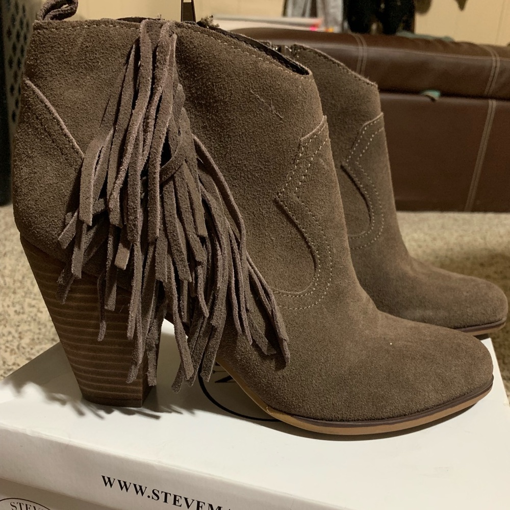 Steve Madden “Ohio” Booties